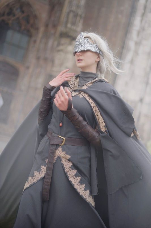 Kostüme für Theater, Comic-,  und Cosplay- Szene